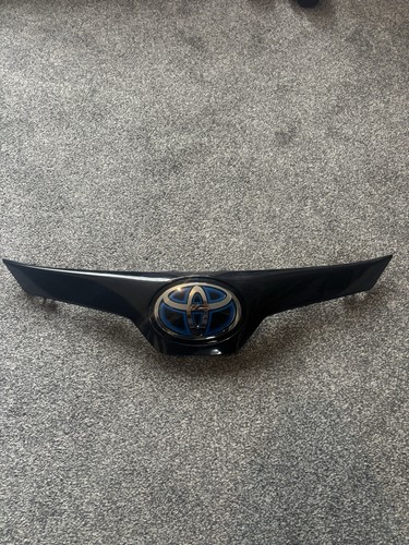 Toyota corolla hybrid grill - toyota,