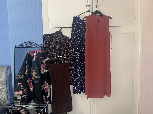 Women clothes bundle - women’s,