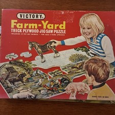 Vintage Victory Farmyard Thick Plywood Jigsaw Puzzle 12 Cut-Out Animals 38x21cm