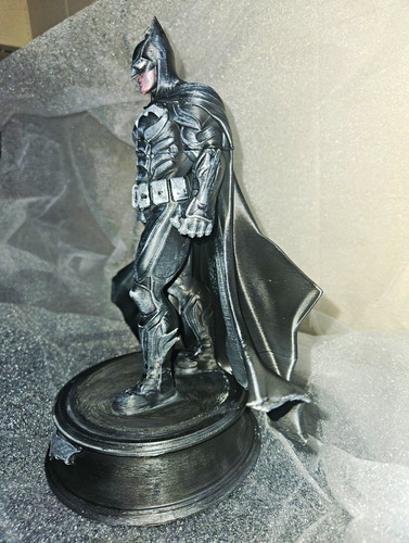 Batman figurine statue - figurine,