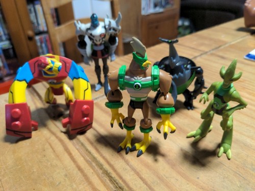 Ben alien force figures - ben,