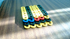 MECCANO, 18 PLASTIC X 4 HOLE
