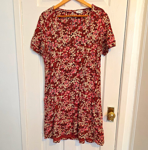 Fat face red floral - face, neck