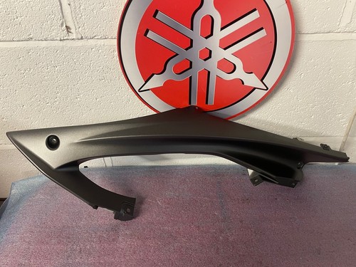 Yamaha fairing side - r6,