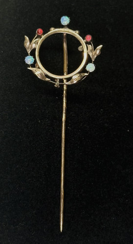 Antique gold stickpin art - 9k,