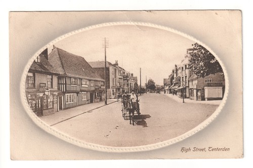 Tenterden high street - -, horse
