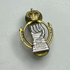 Canadian Armoured Corps Collar Badge Metal 30 x 22 mm