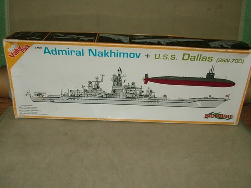 Dragon model kit 700 7112 - dragon,
