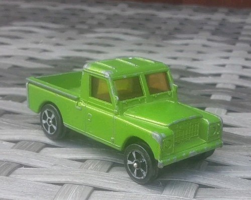 Corgi juniors land rover 110 - juniors,