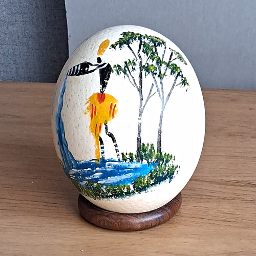 Hand painted eggshell - hand,