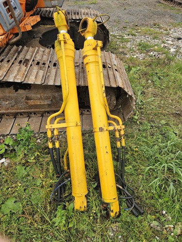 Jcb js200 js220 - boom, rams