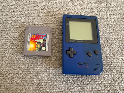 Nintendo game boy - boy, blue
