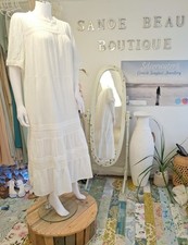 Vintage Style Victorian White