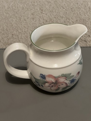 Royal doulton milk jug - jug, 4.5