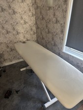 Electric beauty bed, height