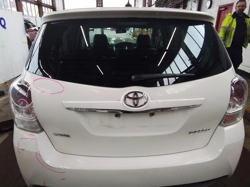 Tailgate boot toyota verso - tailgate,