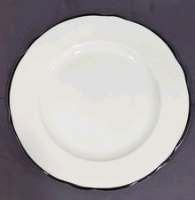 Jackson China Scalloped Black