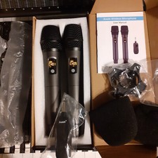 2x Wireless Microphones for