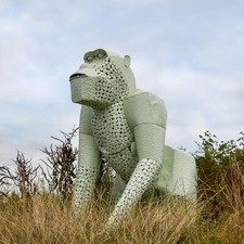 Deluxe Large Silverback Gorilla Garden Sculpture - Tea Green Steel Ornament