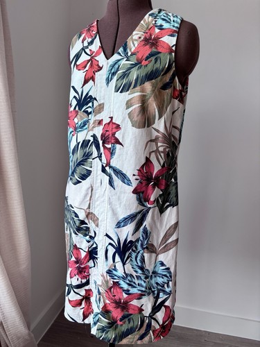 Peacocks floral linen - peacocks, blend