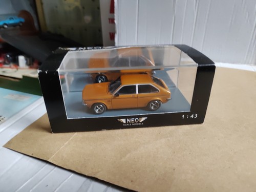 Boxed model neo 43074 - neo,