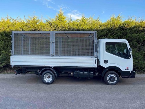 Nissan nt400 breaking - nissan,