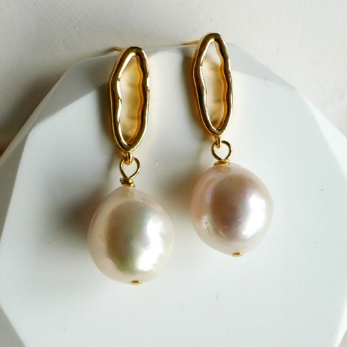 Oval ring freshwater - oval, pearl