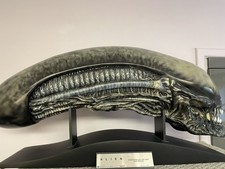 Damaged Sideshow XENOMORPH