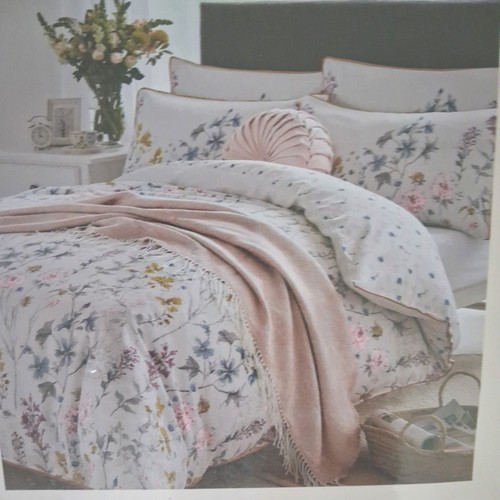 Bnwt laura ashley - laura, floral