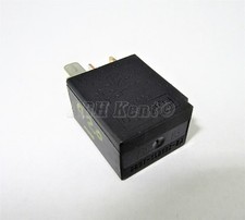 420-Ford (08-16) Multi-Use 5-Pin Black Relay 6G9T-14B192-BA FoMoCo 4RA007814-17