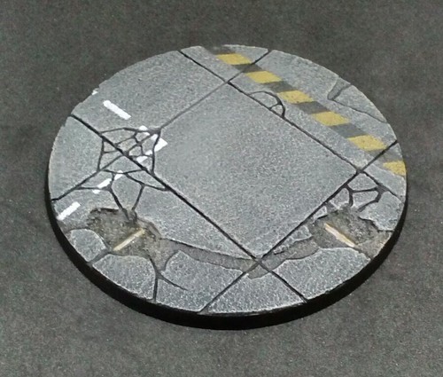 100mm painted resin base - painted,
