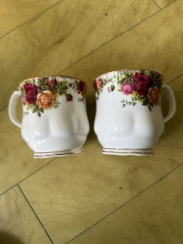 Pair montrose mugs - of,