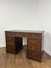Victorian Oak Twin Pedestal