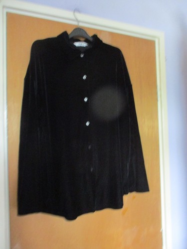 Black long sleeved button - long,