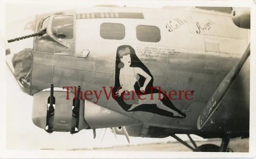 Wwii photo 17 flying - b,