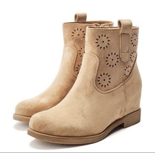 Ladies Moda In Pelle Beige