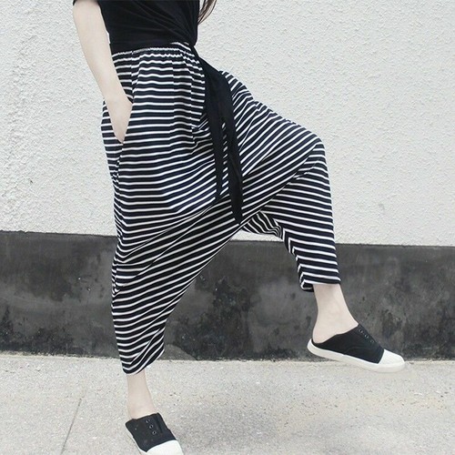 Womens black white stripe - &,