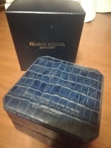 Empty box with cover - empty,