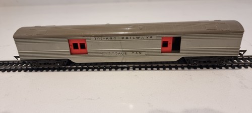 Tri ang baggage car gauge - car,,