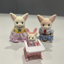 SYLVANIAN FAMILIES -  FAMILY OF THREE ANIMALS 