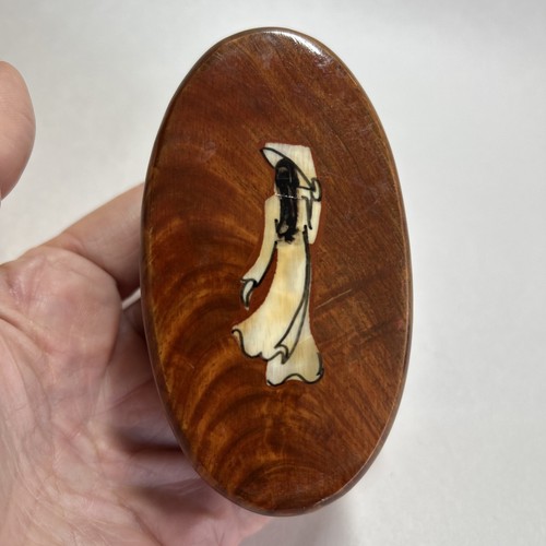 Vintage oval wooden trinket - oval,