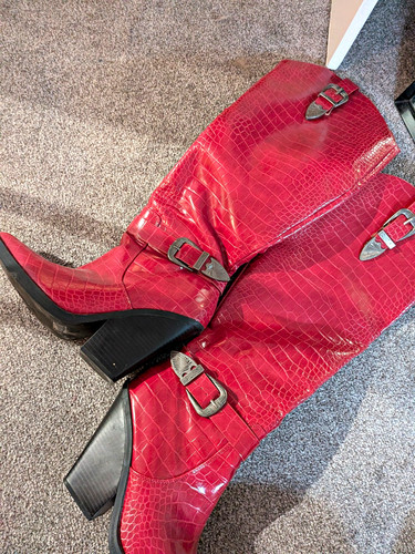 Prettylittlething red croc - prettylittlething,
