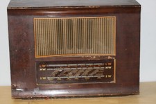 Ferranti table top valve radio. Model 245, early 1950s. UNTESTED
