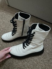 ECCO Nouvelle Boots size 5