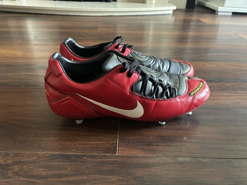 Nike total football boots - 90,