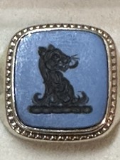 Signet Crest Ring Seal Tigers Head Layered Stone Intaglio 8CT Gold 7.3gm Size W