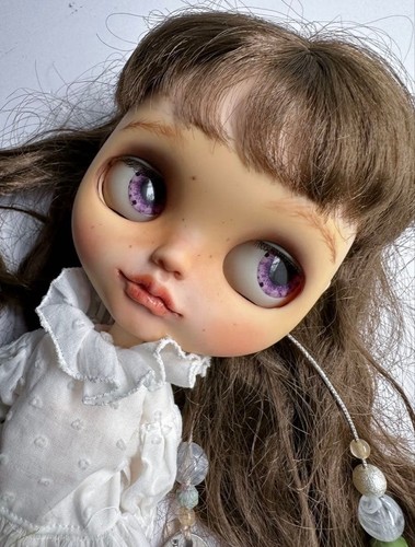 Custom blythe doll - blythe, artist