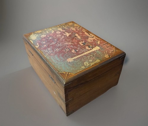 Vintage decorative wooden box - decorative,