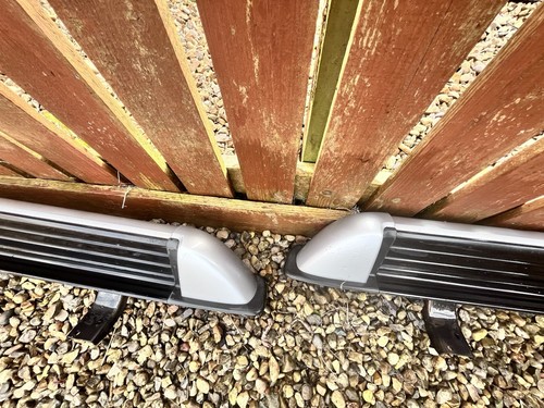 Genuine nissan navara np300 - genuine,