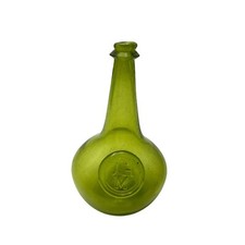 Jamestown Hand Blown Glass J H M Production 8.5" Green Onion Bottle